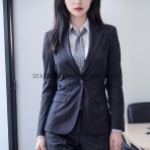 Just because I was fascinated by Kim Ji Won's Quee